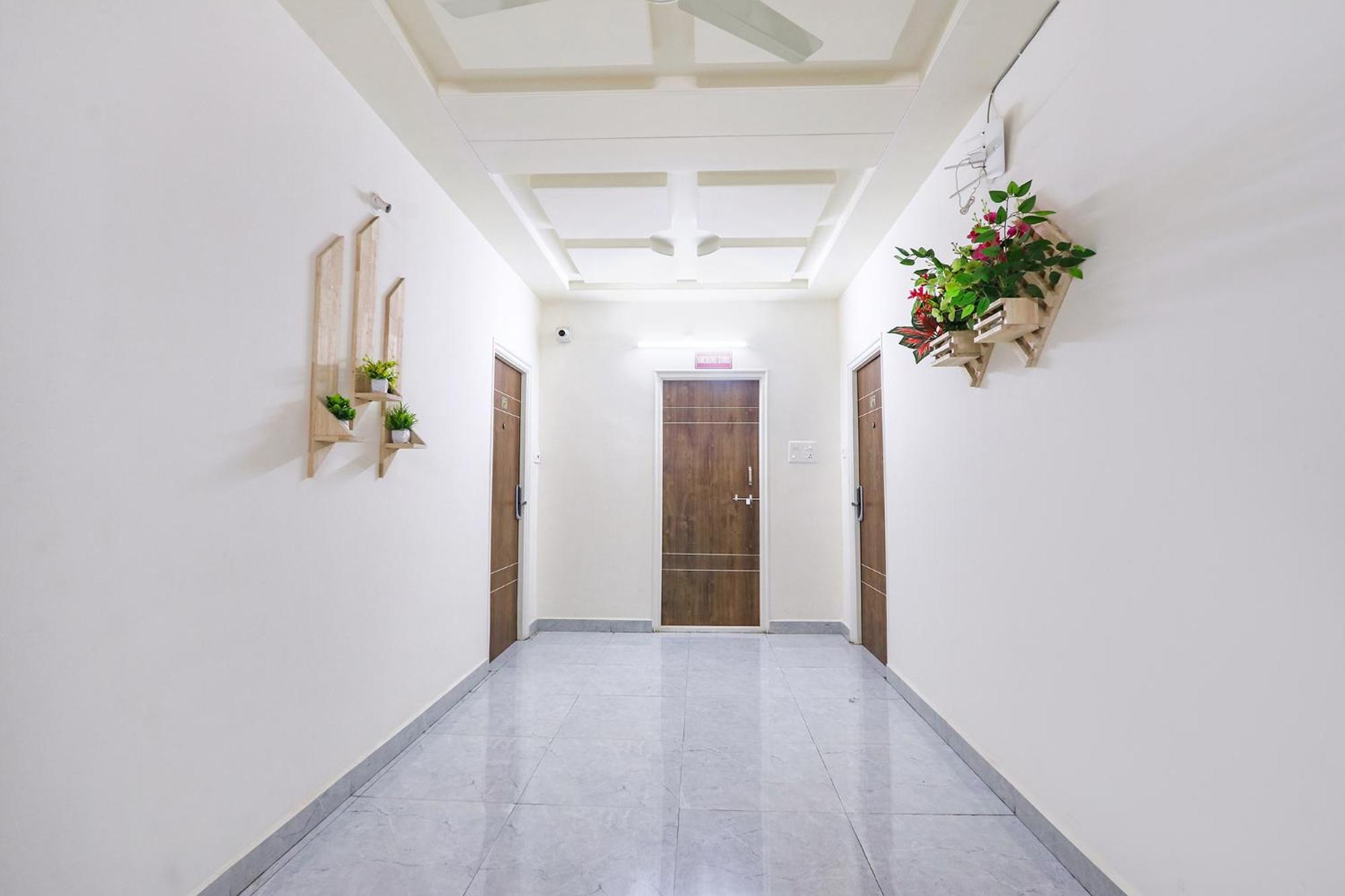 Fabhotel Golden Hitech - Nr Hitech City Hyderabad Bagian luar foto