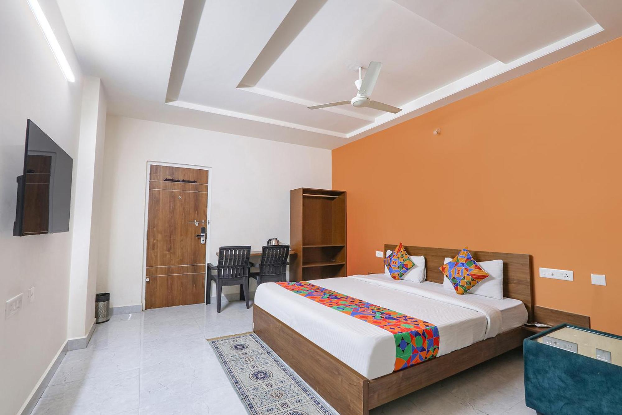 Fabhotel Golden Hitech - Nr Hitech City Hyderabad Bagian luar foto