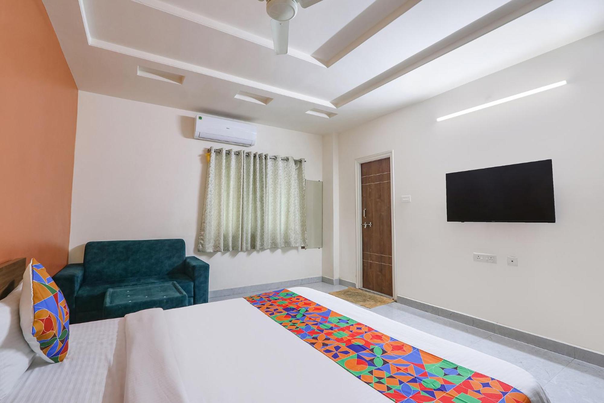 Fabhotel Golden Hitech - Nr Hitech City Hyderabad Bagian luar foto